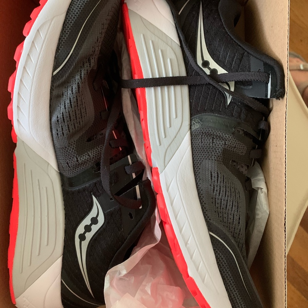 Saucony men’s running shoes